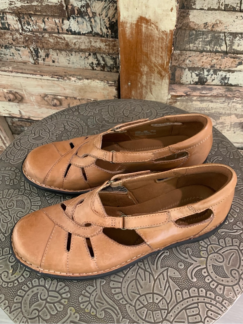 Clarks Nikki Regatta Bendables Tan Brown Leather Closed-Toe Slip-Ons Loafers 7.5 - Picture 5 of 11